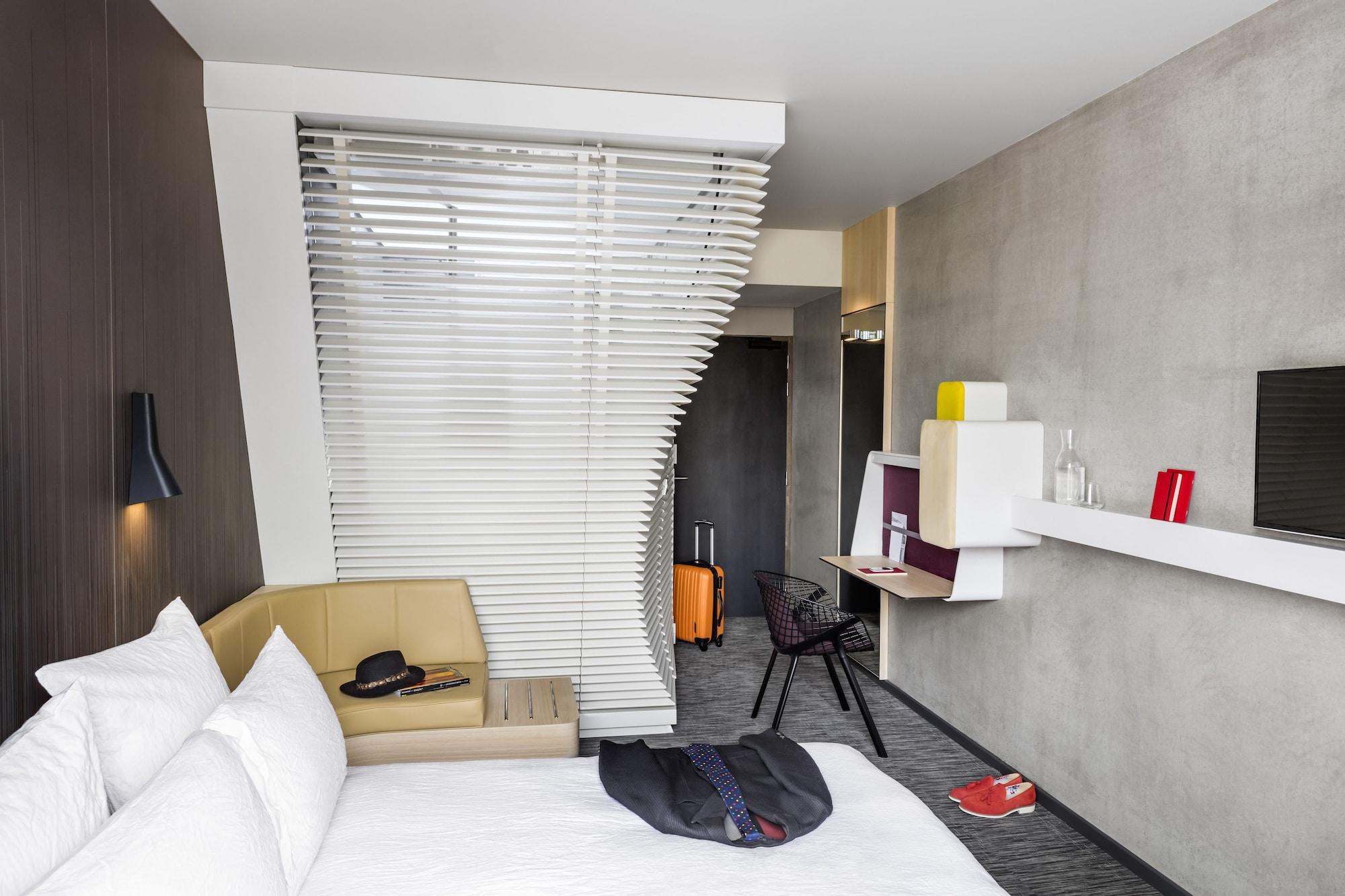 Okko Hotels Paris Rueil Malmaison Екстериор снимка