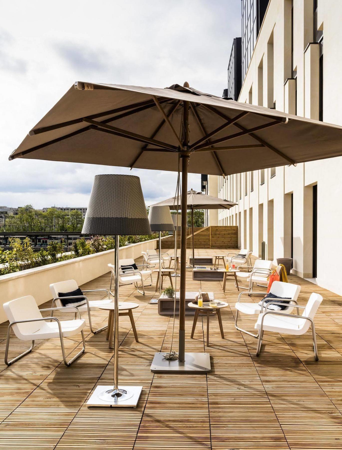 Okko Hotels Paris Rueil Malmaison Екстериор снимка